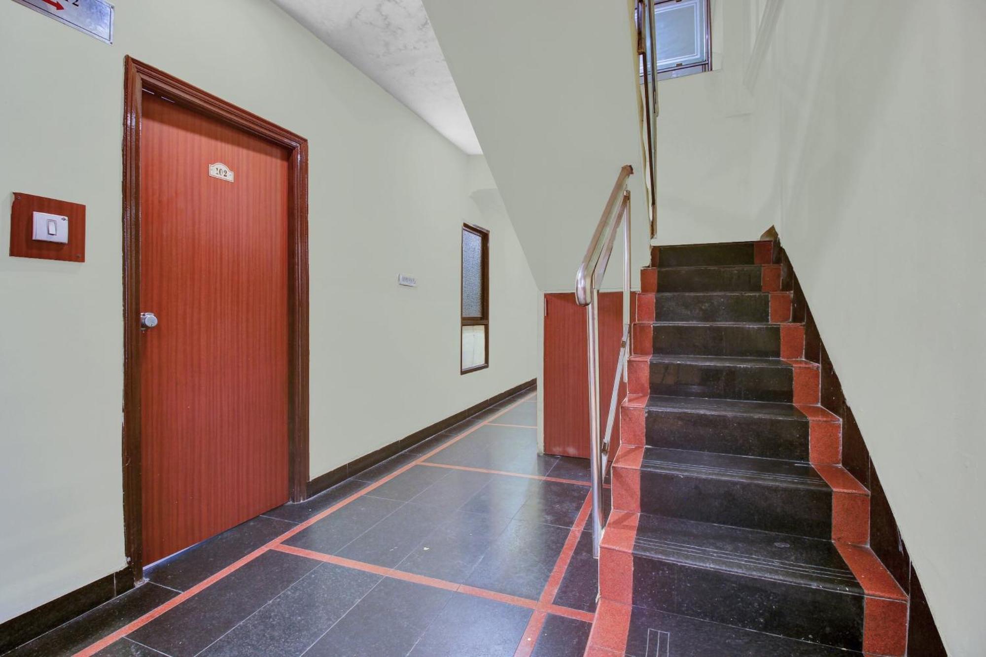 Hotel O Happy Rooms Hyderabad Exterior photo
