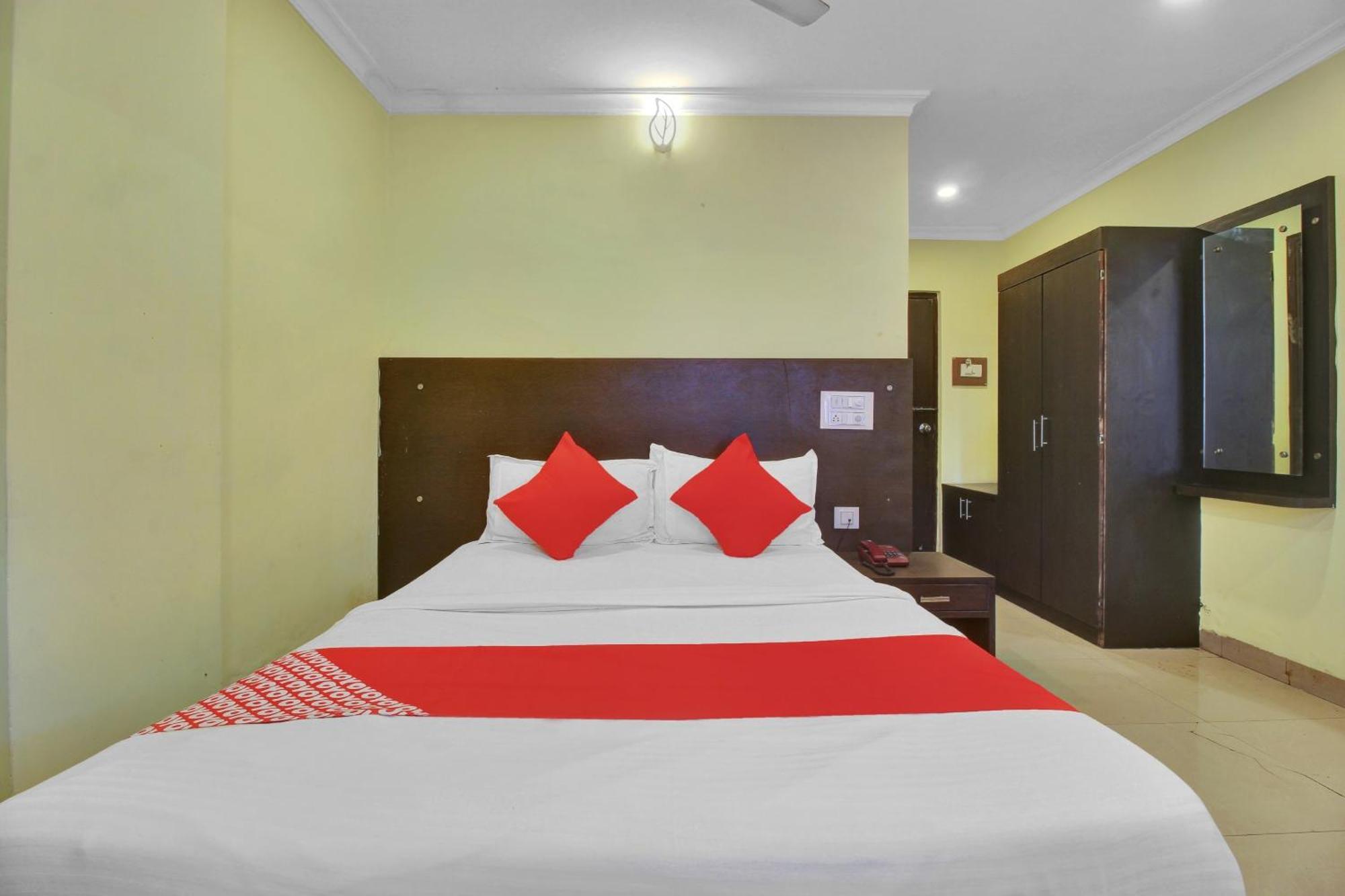 Hotel O Happy Rooms Hyderabad Exterior photo