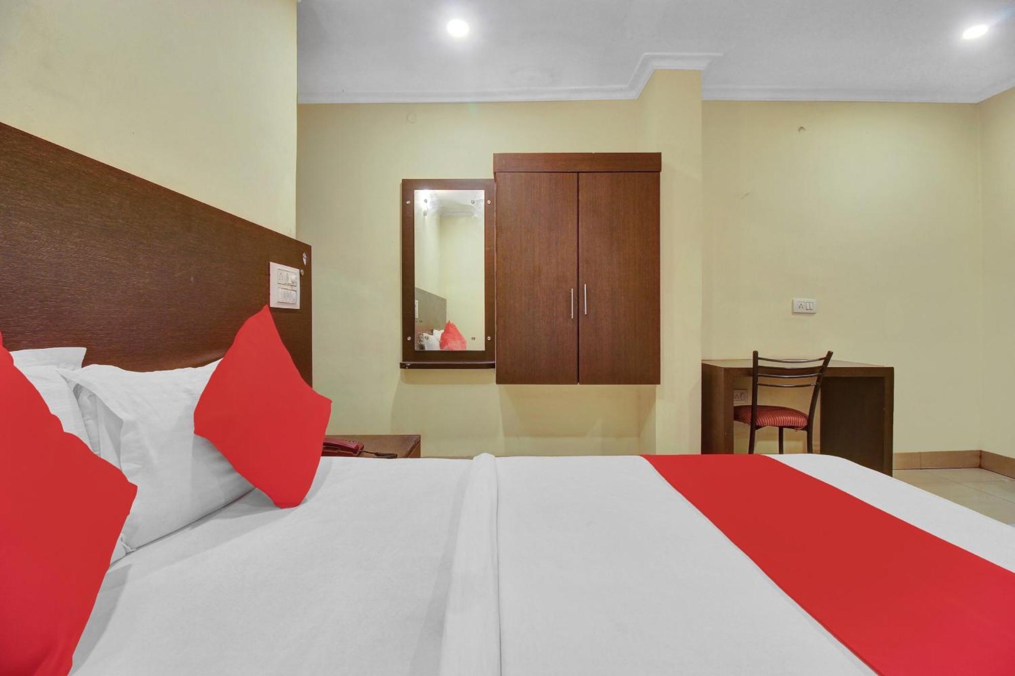 Hotel O Happy Rooms Hyderabad Exterior photo