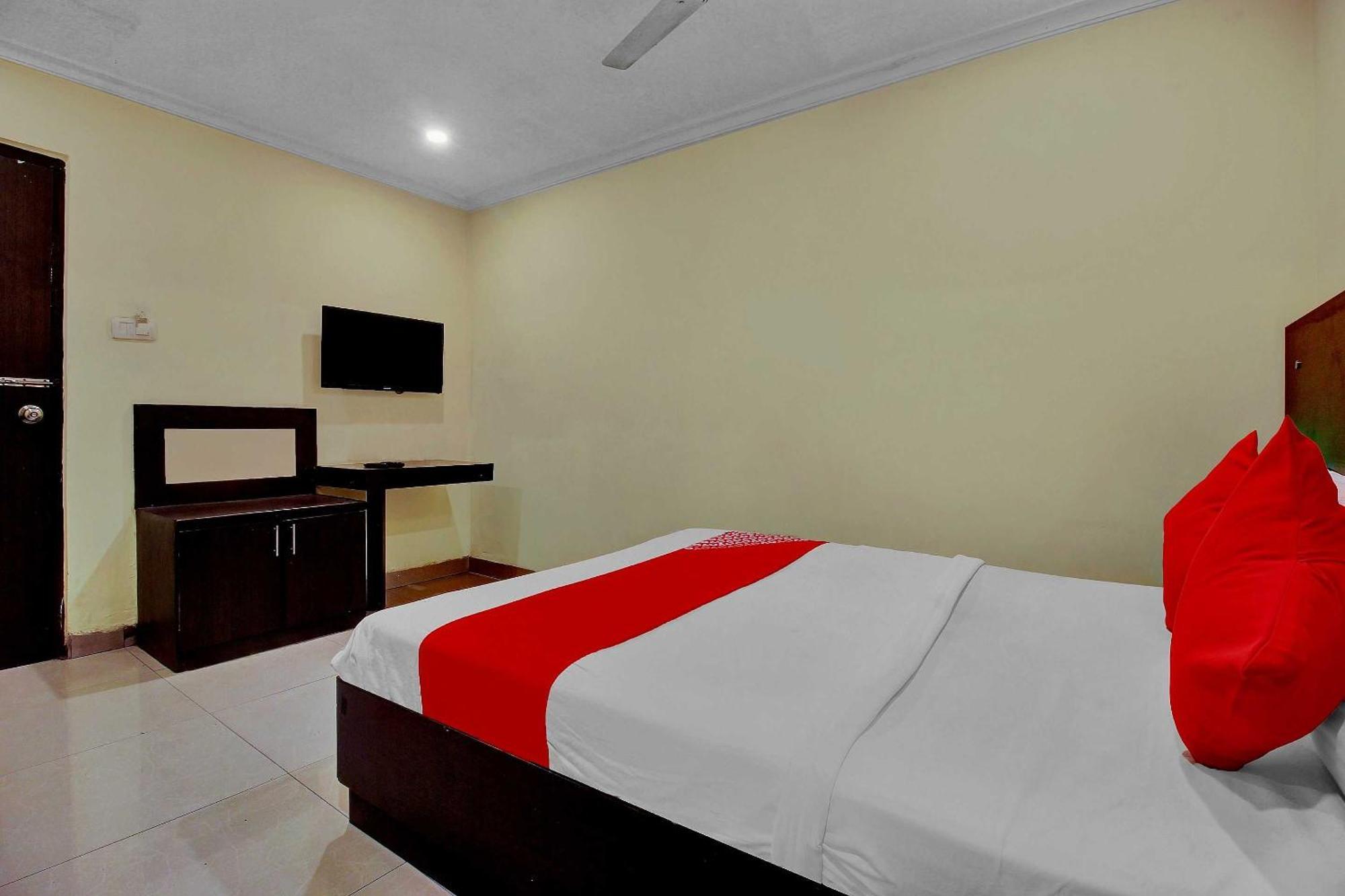 Hotel O Happy Rooms Hyderabad Exterior photo